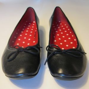 Kenneth Cole Reaction Black ballet flat size 7